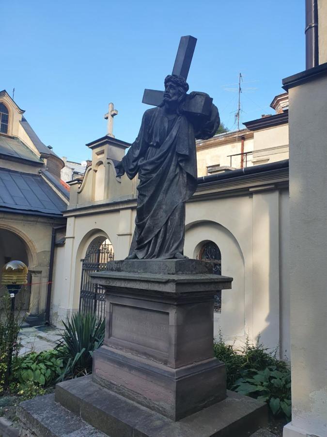 Апартаменти У Шевальє. Lviv Kültér fotó
