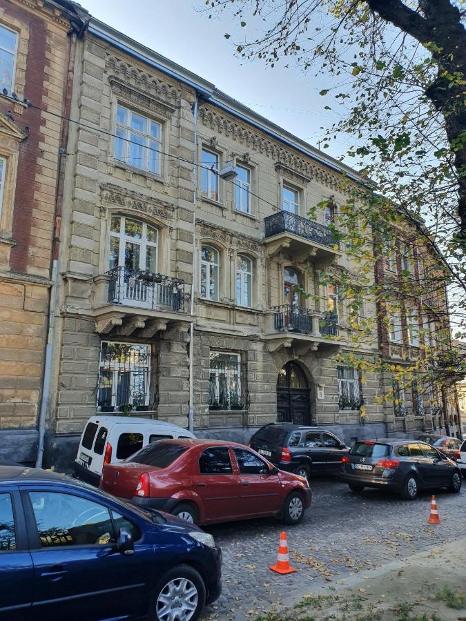 Апартаменти У Шевальє. Lviv Kültér fotó