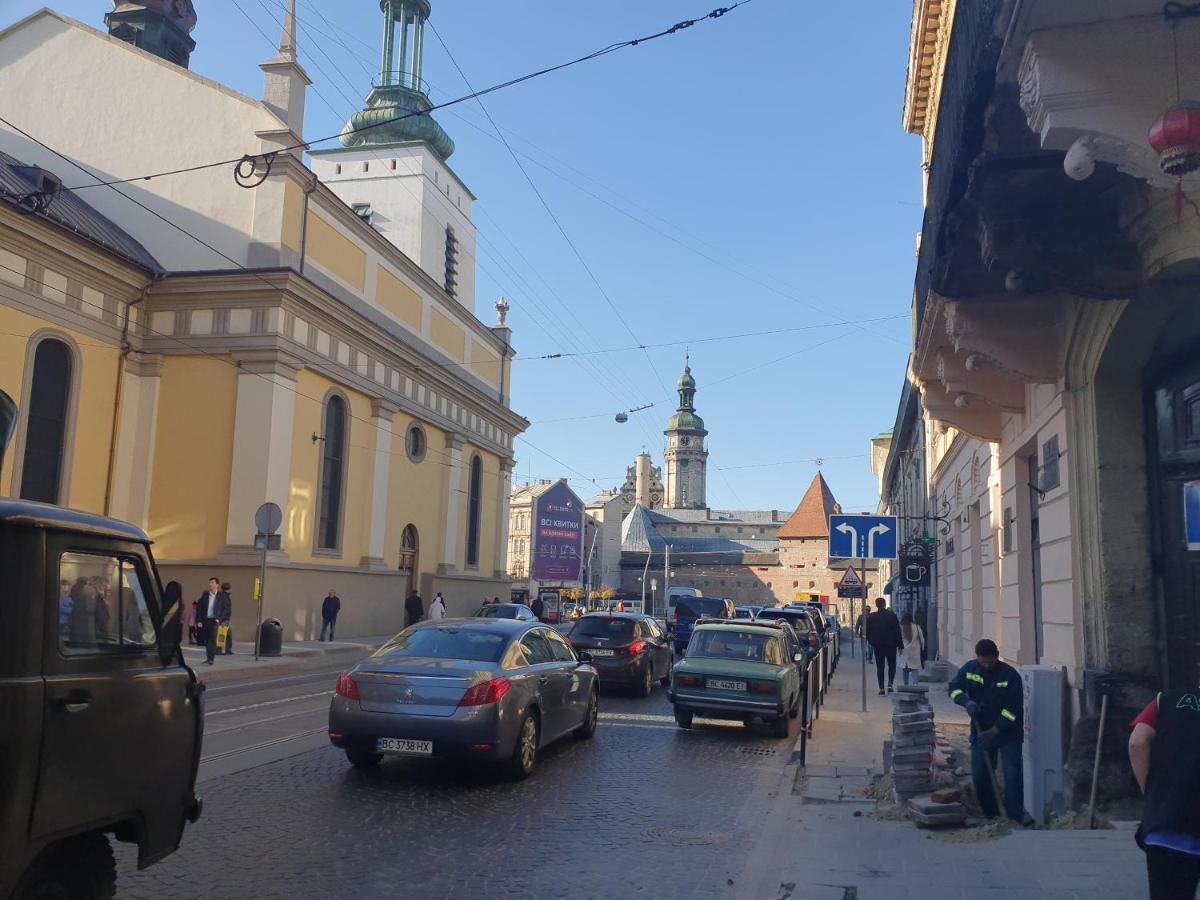 Апартаменти У Шевальє. Lviv Kültér fotó