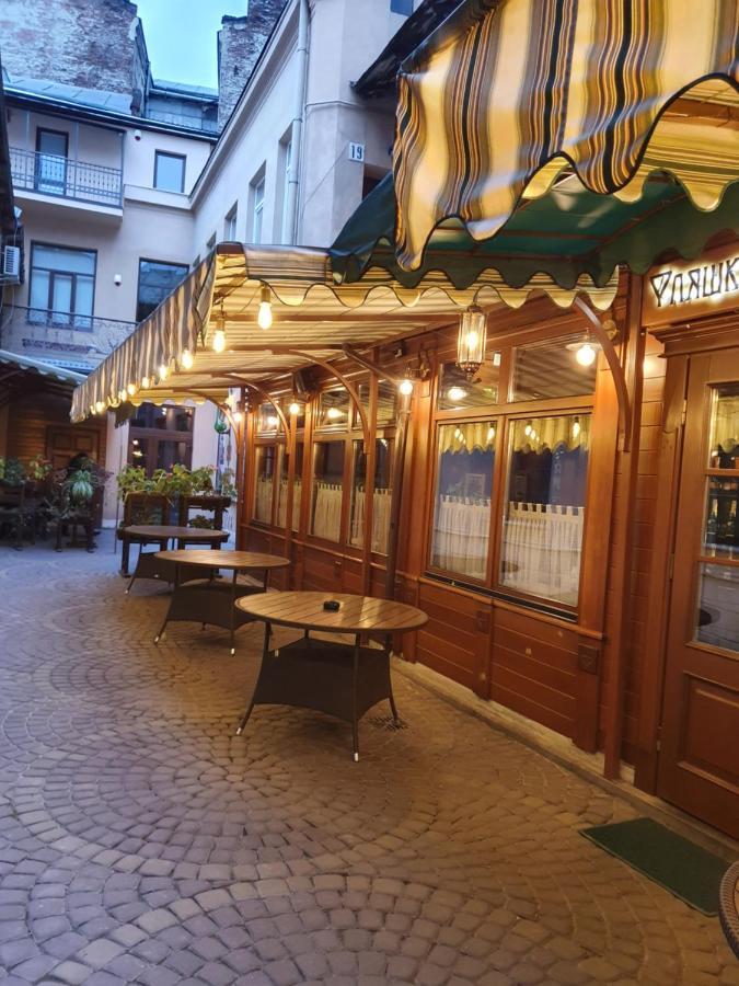 Апартаменти У Шевальє. Lviv Kültér fotó